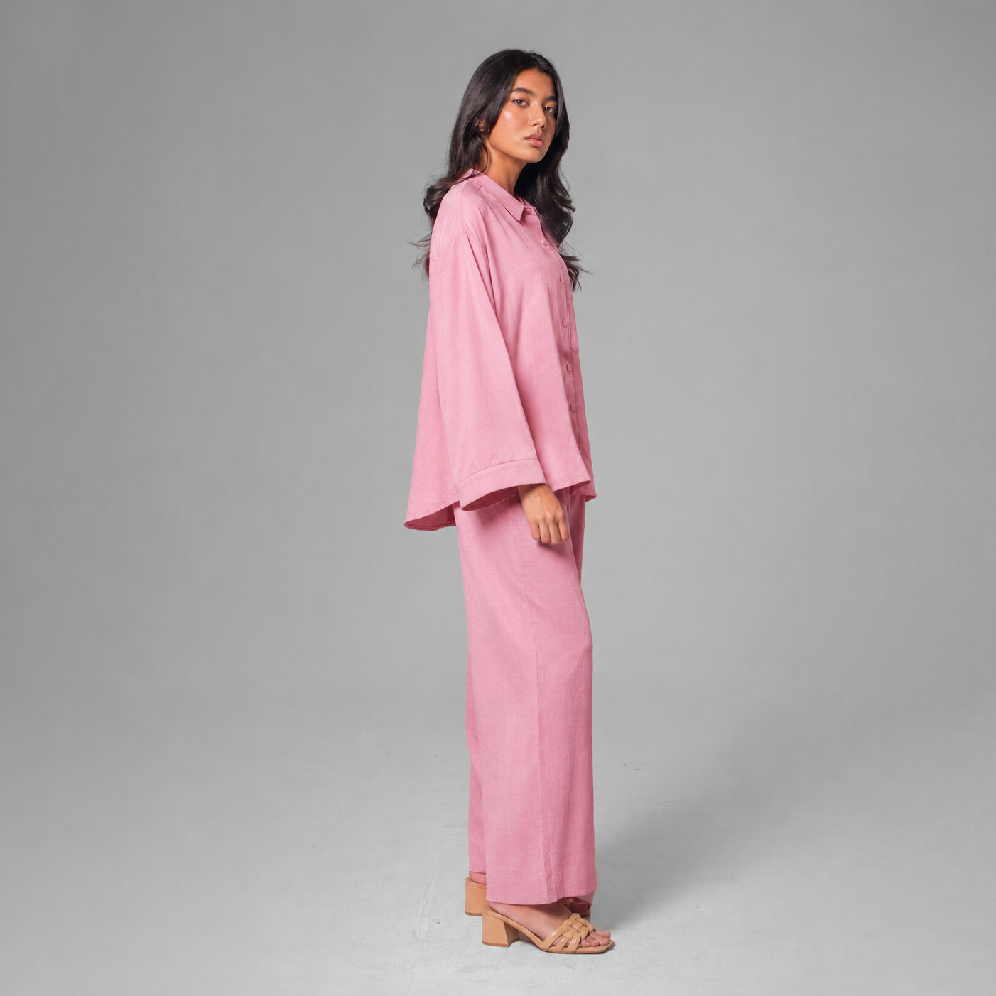WOMEN’S EMBROIDERED CO-ORD SET