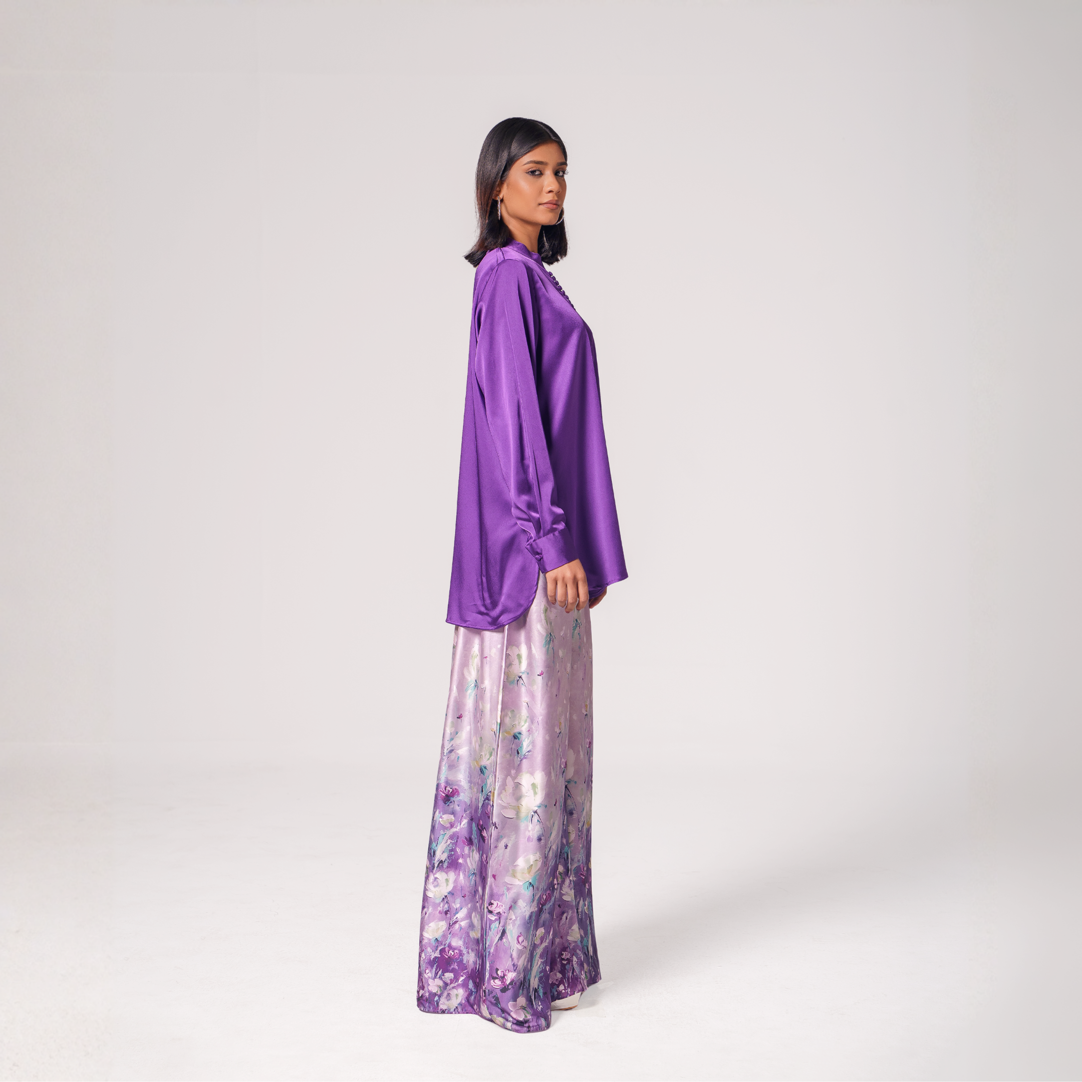 Button-Detail Silk Tunic with Printed Wide-Leg Pants